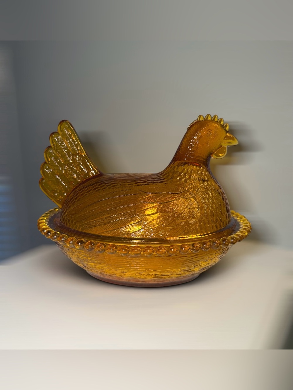 Vintage Indiana Glass Amber Hen On Nest Covered Dish Beaded Rim 7 Inch Mint